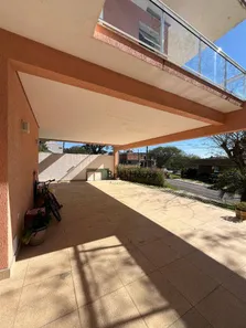 Casa de Condomínio com 3 Quartos para venda ou aluguel, 360m² no Estação, São Roque