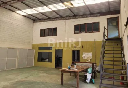 Galpão / Depósito / Armazém à venda, 199m² no Itaipu, Niterói