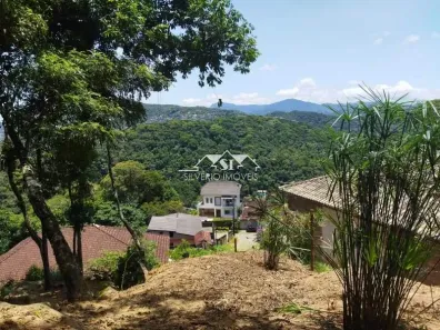 Terreno / Lote / Condomínio à venda, 721m² no Castelanea, Petrópolis