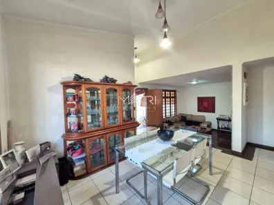 Casa com 3 Quartos à venda, 160m² no Jardim Primor, Araraquara