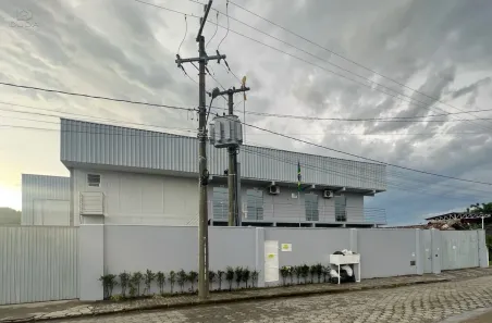 Galpão / Depósito / Armazém para venda ou aluguel, 1144m² no Nossa Senhora de Fátima, Penha