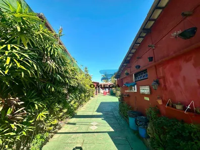 Hotel / Motel / Pousada com 11 Quartos à venda, 320m² no Jardim Las Palmas, Guarujá