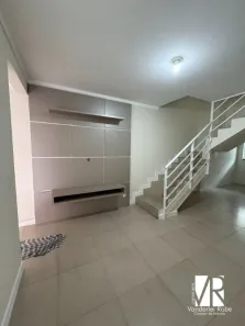 Sobrado com 2 Quartos para alugar, 64m² no Centro, Camboriú