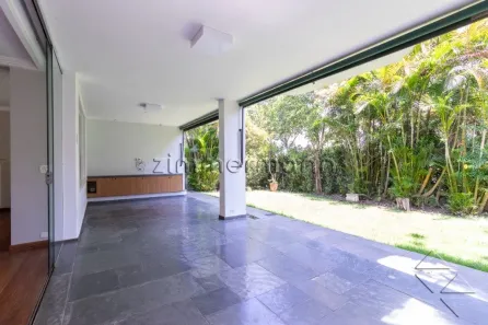 Casa de Condomínio com 4 Quartos à venda, 260m² no Jardim Morumbi, São Paulo