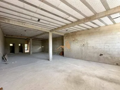 Loja / Salão / Ponto Comercial à venda, 145m² no Porto da Aldeia, São Pedro da Aldeia