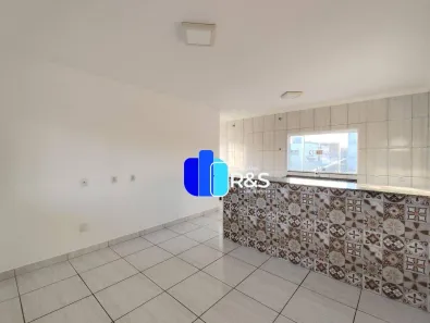 Apartamento com 2 Quartos para alugar, 60m² no Irmãos Chiquetto, Louveira