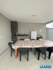 Sobrado com 3 Quartos à venda, 196m² no Jardins de Florença, Poços de Caldas