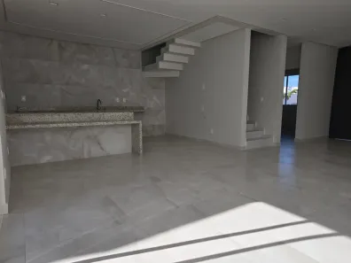 Casa de Condomínio com 4 Quartos à venda, 230m² no Jatobá, Petrolina