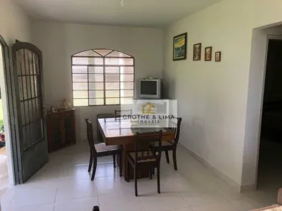 Fazenda / Sítio / Chácara com 2 Quartos à venda, 140m² no Chácara Recanto Itamarati II, Caçapava