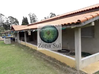 Fazenda / Sítio / Chácara com 2 Quartos à venda, 200m² no Carafá, Votorantim