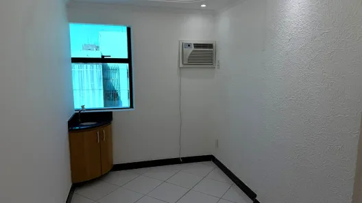 Conjunto Comercial / Sala com 4 Quartos à venda, 70m² no Taguatinga Centro, Brasília