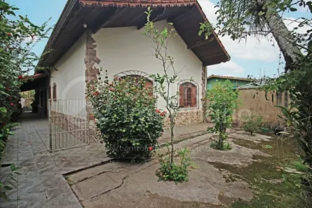 Casa com 3 Quartos à venda, 198m² no Estância Balneária Maria Helena Novaes, Peruíbe