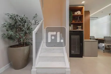 Conjunto Comercial / Sala para alugar, 246m² no Vila Almeida, São Paulo