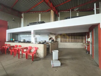 Galpão / Depósito / Armazém à venda, 218m² no Manoel Valinhas, Divinópolis