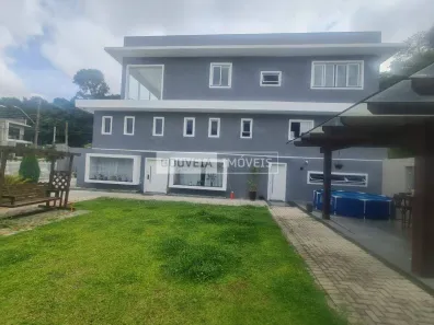 Casa com 3 Quartos para alugar, 300m² no Cascatinha, Curitiba