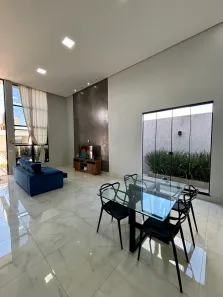 Casa de Condomínio com 3 Quartos para alugar, 250m² no Park Way, Brasília