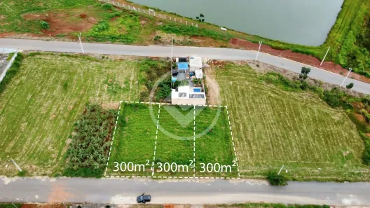 Terreno / Lote / Condomínio à venda, 300m² no , Hidrolândia