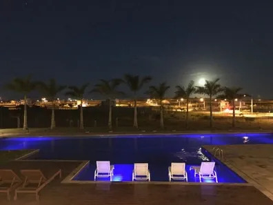 Casa de Condomínio com 4 Quartos para alugar, 200m² no Jardim Limoeiro, Camaçari