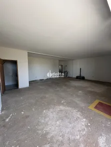 Loja / Salão / Ponto Comercial à venda, 74m² no Novo Mundo, Uberlândia