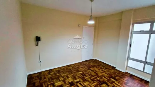 Apartamento com 3 Quartos para alugar, 84m² no Centro, Curitiba