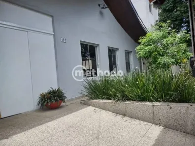 Casa Comercial com 3 Quartos à venda, 200m² no Vila Bourghese, Pindamonhangaba