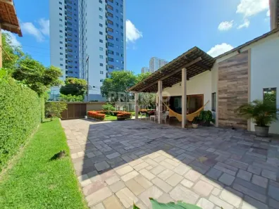 Casa com 3 Quartos à venda, 226m² no Caxangá, Recife