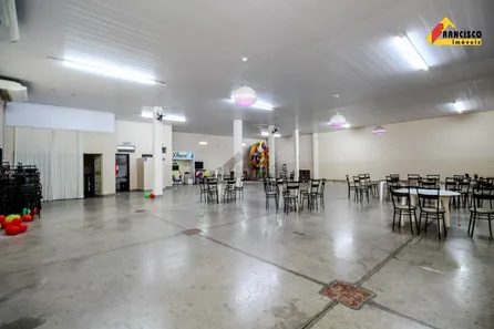Galpão / Depósito / Armazém à venda, 582m² no Manoel Valinhas, Divinópolis