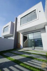 Sobrado com 2 Quartos à venda, 67m² no Armação, Penha