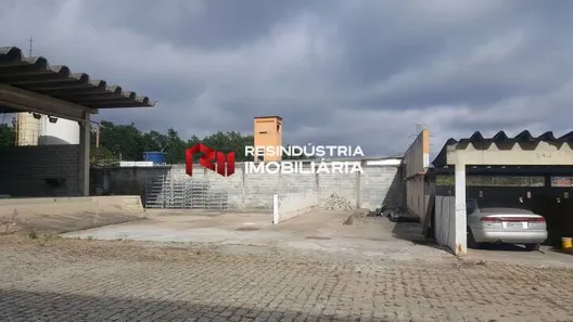 Galpão / Depósito / Armazém para alugar, 700m² no Vila Caldas, Carapicuíba