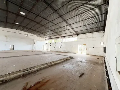 Galpão / Depósito / Armazém à venda, 2000m² no Zona Industrial, Brasília