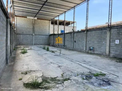 Galpão / Depósito / Armazém à venda, 300m² no Juscelino, Mesquita
