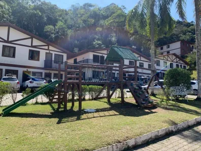 Apartamento com 2 Quartos à venda, 59m² no Samambaia, Petrópolis