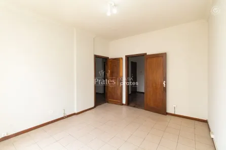 Conjunto Comercial / Sala à venda, 50m² no Centro, Curitiba