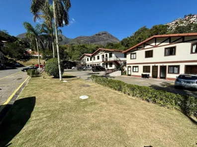 Apartamento com 2 Quartos à venda, 65m² no Samambaia, Petrópolis