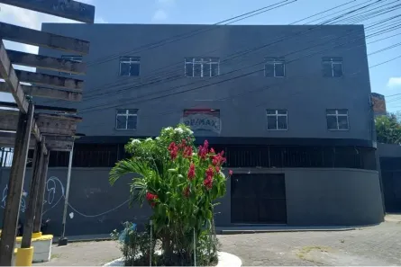 Prédio Inteiro à venda, 1050m² no Sussuarana, Salvador