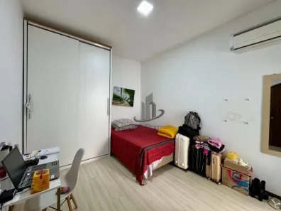 Casa de Condomínio com 5 Quartos para alugar, 241m² no Laranjal, Volta Redonda