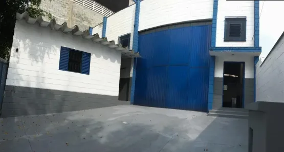 Galpão / Depósito / Armazém para alugar, 350m² no Parque Laguna, Taboão da Serra