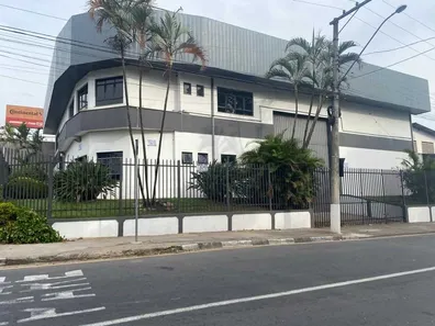 Galpão / Depósito / Armazém à venda, 600m² no Jardim Lago Azul, Louveira