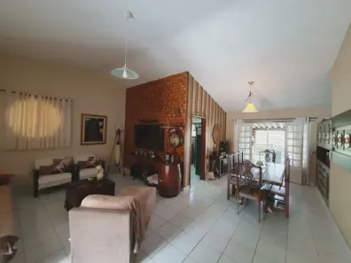 Fazenda / Sítio / Chácara com 3 Quartos à venda, 500m² no Alpes Suiços, Gravatá