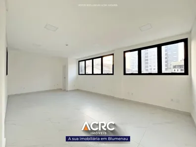 Conjunto Comercial / Sala para alugar, 38m² no Velha, Blumenau
