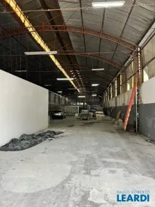 Galpão / Depósito / Armazém para alugar, 1400m² no Caputera, Arujá
