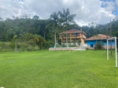 Fazenda / Sítio / Chácara com 3 Quartos à venda, 33000m² no Riograndina, Nova Friburgo