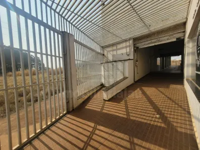 Loja / Salão / Ponto Comercial para alugar, 55m² no Chácara Braz Miraglia, Jaú