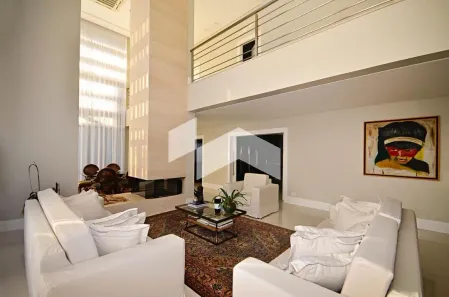 Casa com 4 Quartos para alugar, 590m² no Butiatuvinha, Curitiba