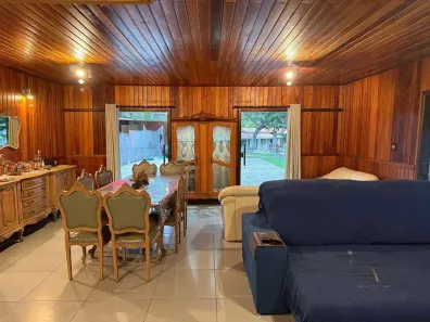 Fazenda / Sítio / Chácara com 3 Quartos à venda, 2300m² no Água Branca, Igaratá