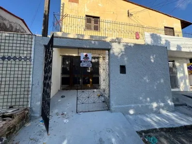 Casa com 2 Quartos para alugar, 86m² no Autran Nunes, Fortaleza