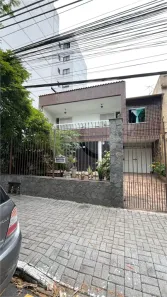 Casa Comercial com 4 Quartos para alugar, 130m² no Aterrado, Volta Redonda