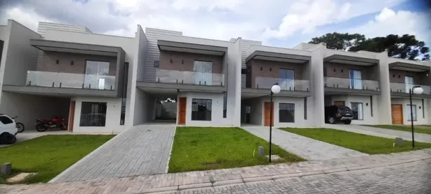 Sobrado com 3 Quartos à venda, 132m² no Jardim Esmeralda, Campo Largo