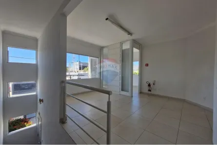 Conjunto Comercial / Sala para alugar, 110m² no Centro, Vinhedo