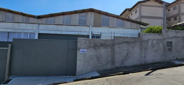 Galpão / Depósito / Armazém para alugar, 700m² no Mogi Moderno, Mogi das Cruzes